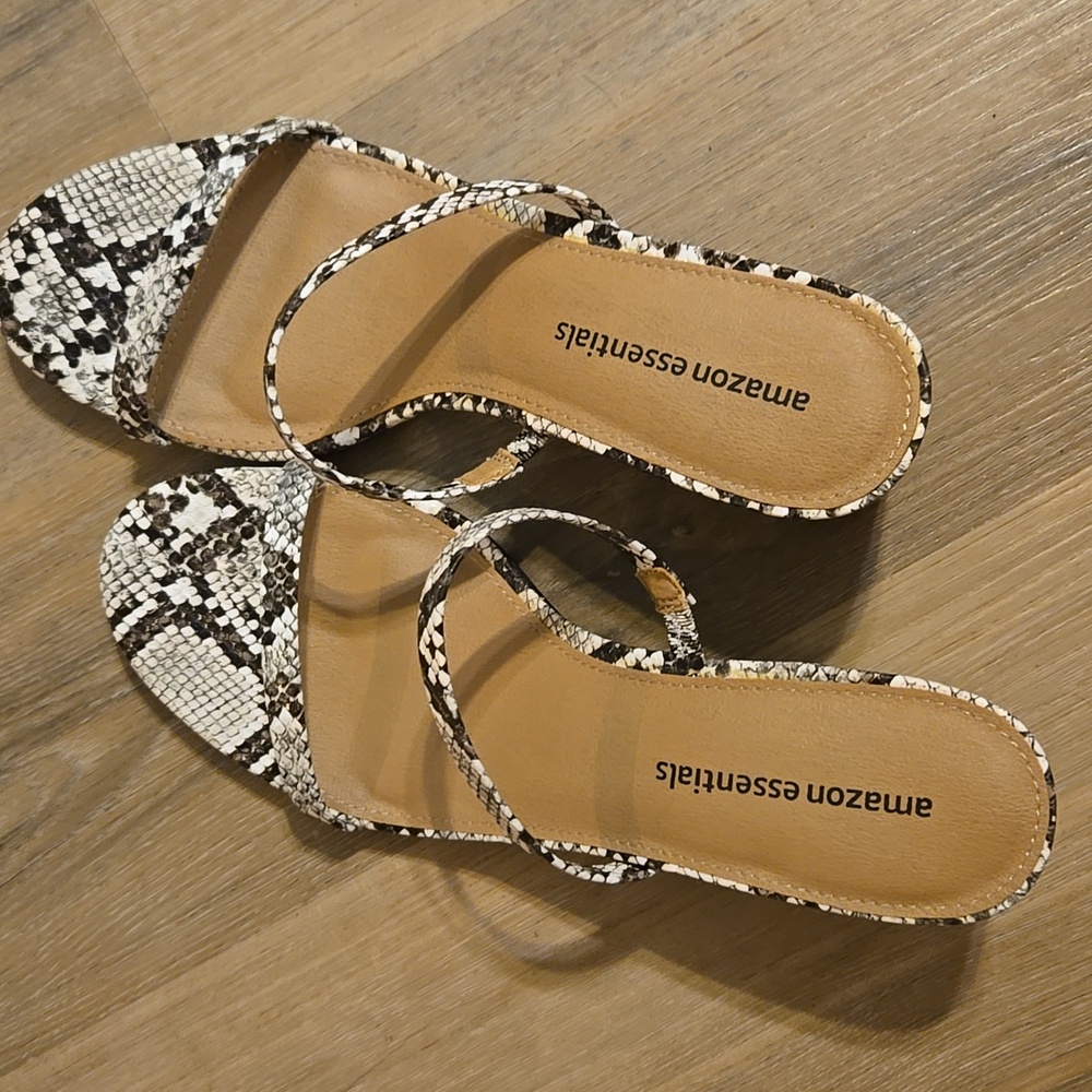 Amazon Essentials Black and White Sandals with Decorative Straps